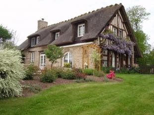 Beautiful Thatched Property