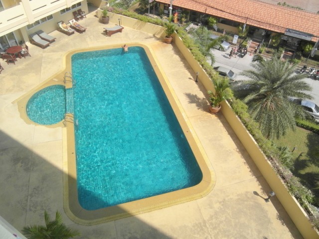 Viewtalay Residence 3: 1 bedroom condo.. - 2