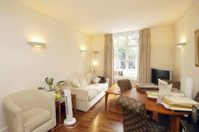 Bloomsbury Mansions, Russell Square..