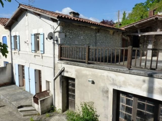 Potential! House and attached big..
