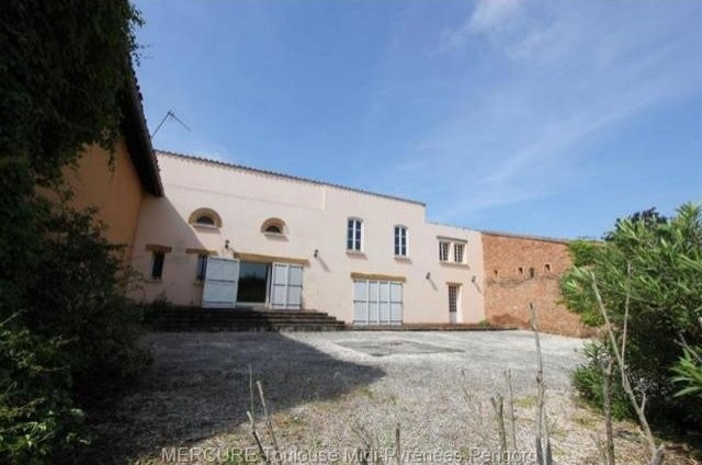 8 bedroom Castle For Sale: 31450 BAZIEGE - 2