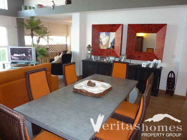 Ref: 1627 - Duplex/Triplex/Townhouse.. - 2