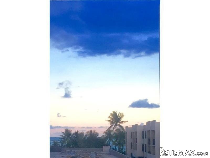 2642 Collins Ave, Unit 416, Miami..
