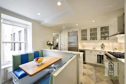 3 bedroom Apartment For Sale: 111 EAST.. - 2