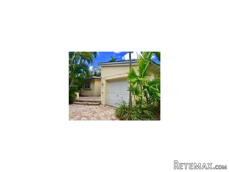 2 bedroom House For Sale: 1418 Cordova..