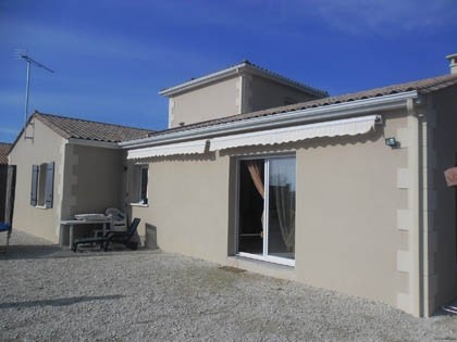 Lovely modern property with pool - 2