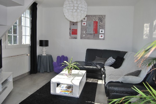 Lovely Coastal French House - 2