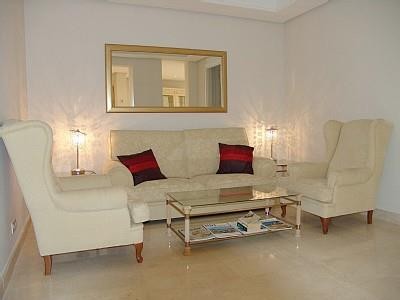 2 bedroom Apartment For Sale: Marbella - 2