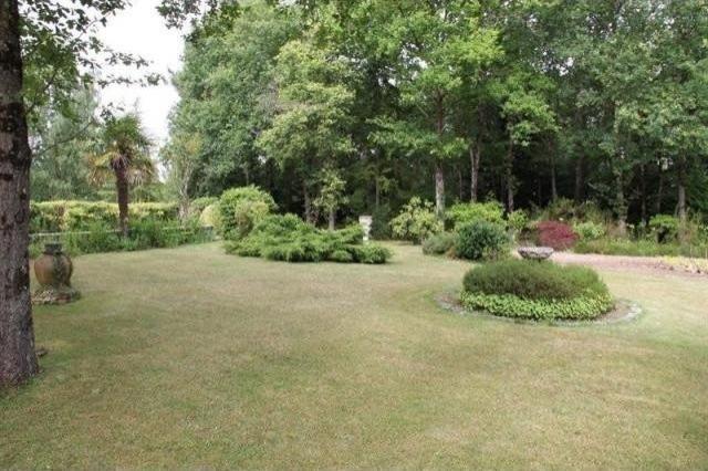 3 bedroom House For Sale: 86420 ENTRE.. - 2
