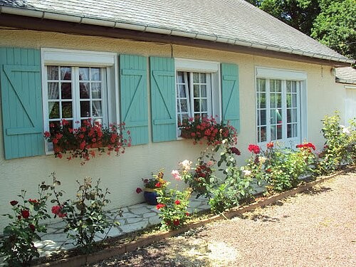 Quaint, detached 2 bedroomed bungalow.. - 2