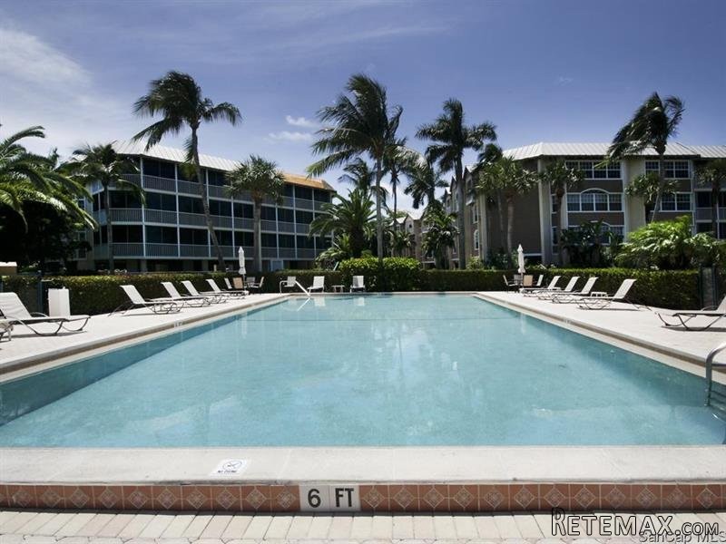 3 bedroom Condominium For Sale:.. - 2