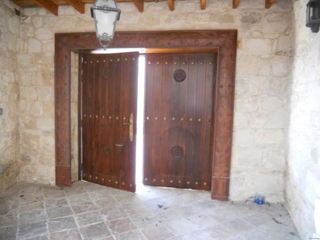 Four bedroom Traditional stone house..