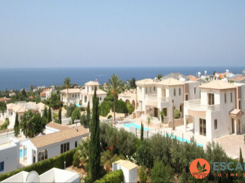 Luxury Villa In Seacaves Prestige
