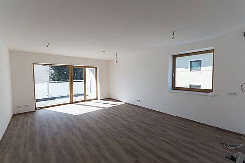 ** Pretty apartment ** 3 bedrooms **..