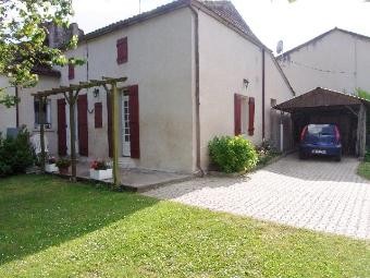 Quaint House Within Walking Distance Of..