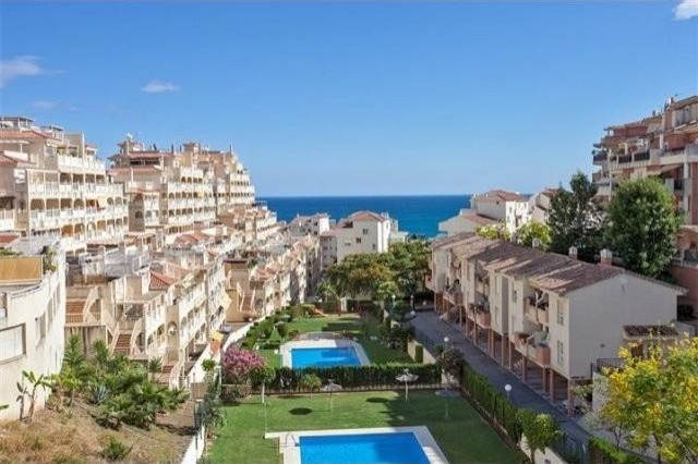 2 Bed Apartment for sale in Benalmadena.. - 2