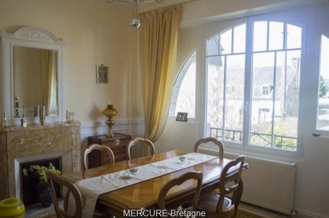 8 bedroom House For Sale: 22160 CALLAC - 2