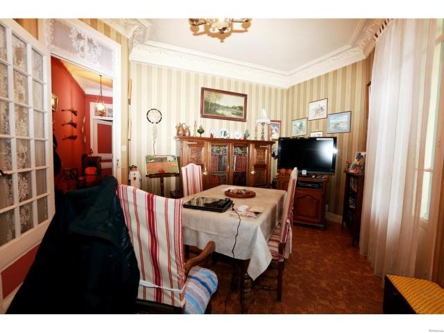 Two bedroom in beautiful building