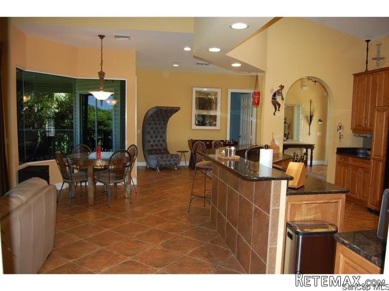 3 bedroom Residence For Sale: Sanibel.. - 2