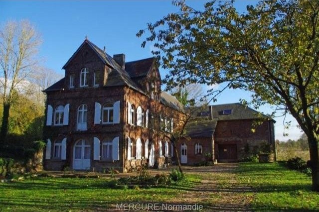 7 bedroom Character For Sale: 14130 LES..
