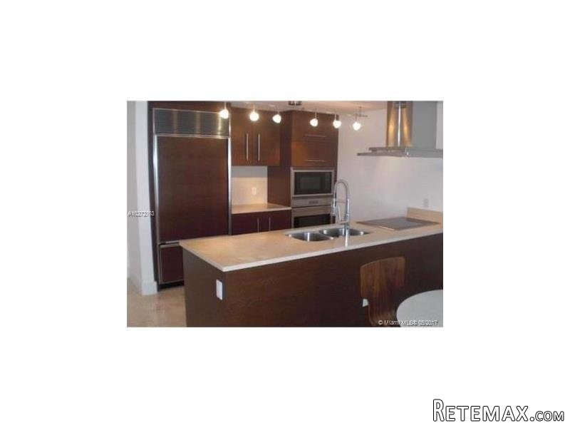 1 bedroom Flat For Sale: Miami 33131 - 2