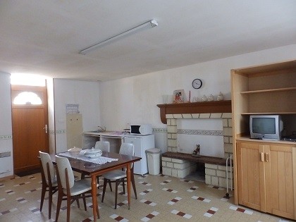 Farm House to Renovate - 2