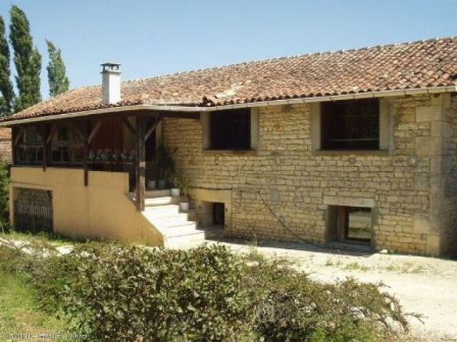 Versatile Property Offering 4 Bedrooms