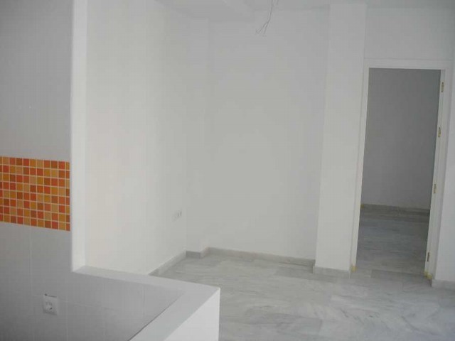 1 Bed Apartment for sale in Fuengirola - 2