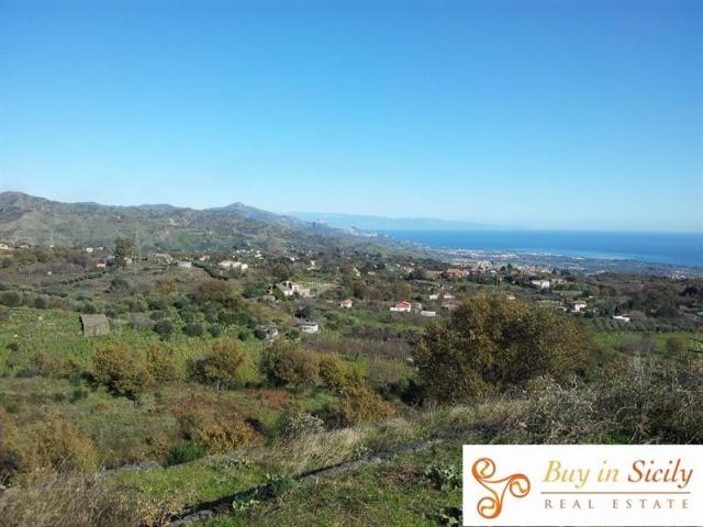 Land For Sale: Piedimonte Etneo, Catania