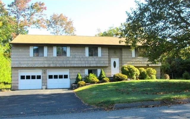 4 bedroom Residence For Sale: Yorktown..