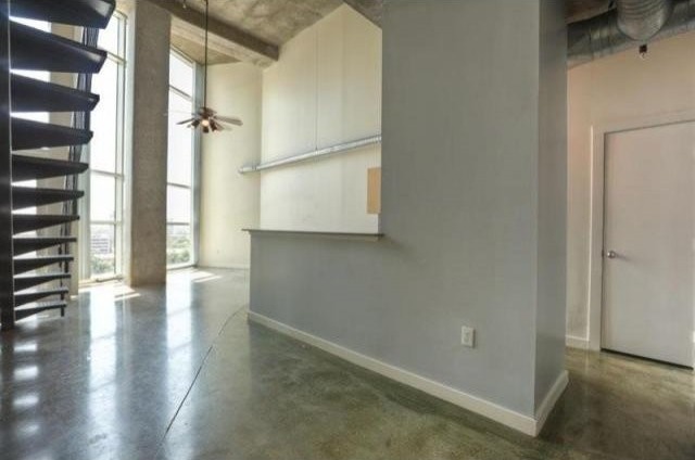 1 bedroom Apartment For Sale: 2000.. - 2