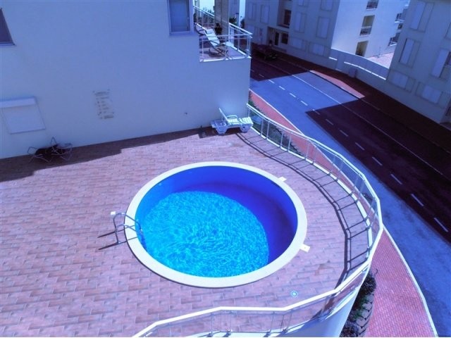 TOP FLOOR 2 BEDROOM APARTMENT WITH POOL.. - 2