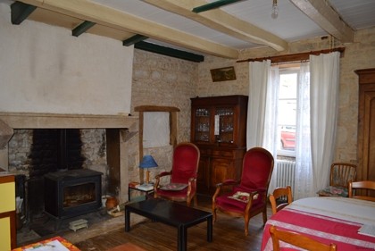Village property with gite - 2