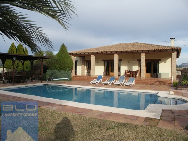 4 Bedroom Villa in Benidoleig