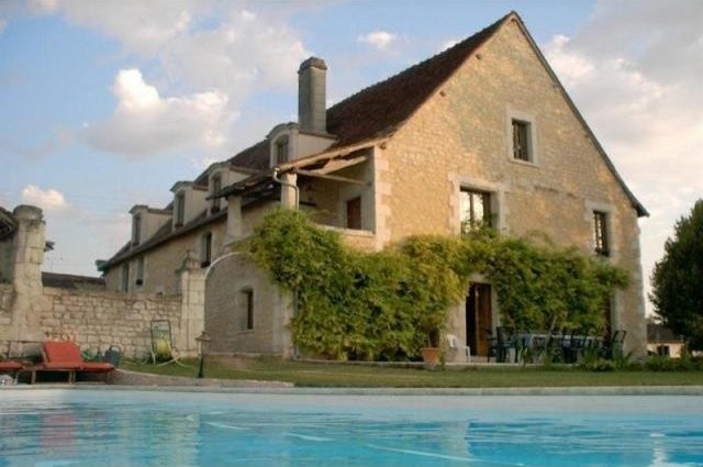 5 bedroom Character For Sale: 86100..