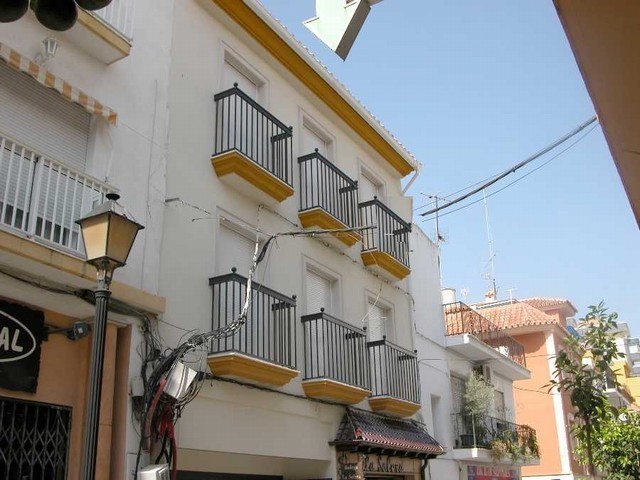 1 Bed Apartment for sale in Fuengirola