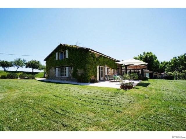 5 Bedroom Gite For Sale - 2