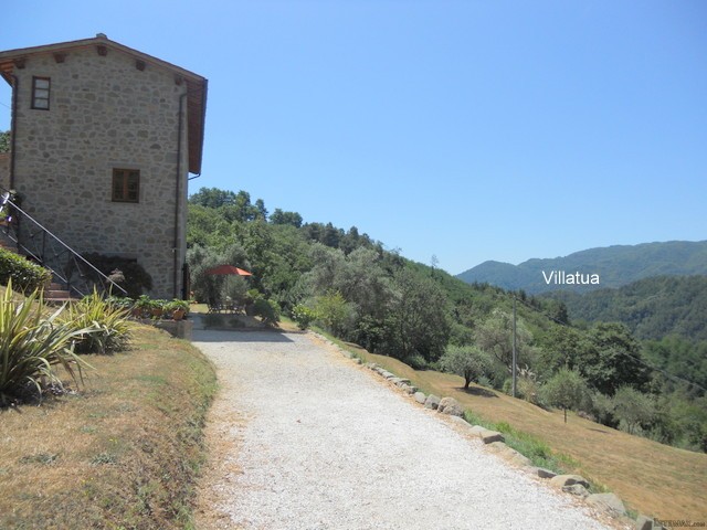 Country/farmhouse - For Sale - East of.. - 2