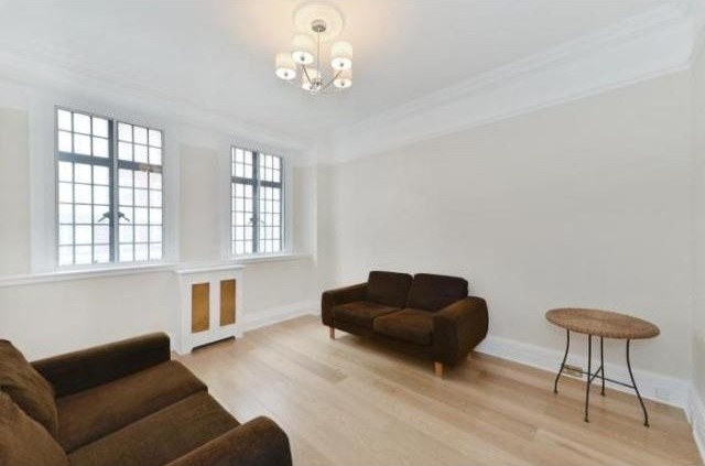 2 Bedrooms - Flat - London - For Rent