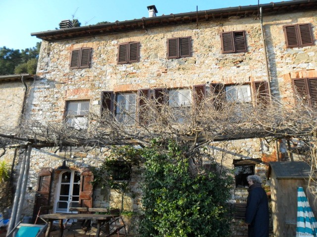 Village/town House - For Sale - West of.. - 2