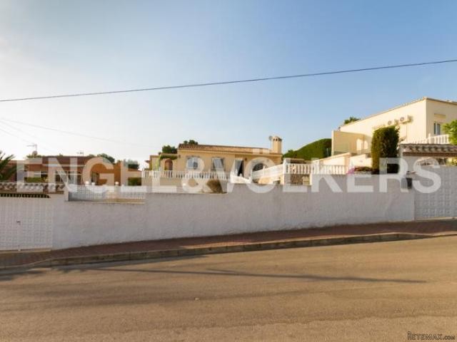 Well maintained villa in Los Balcones - 2