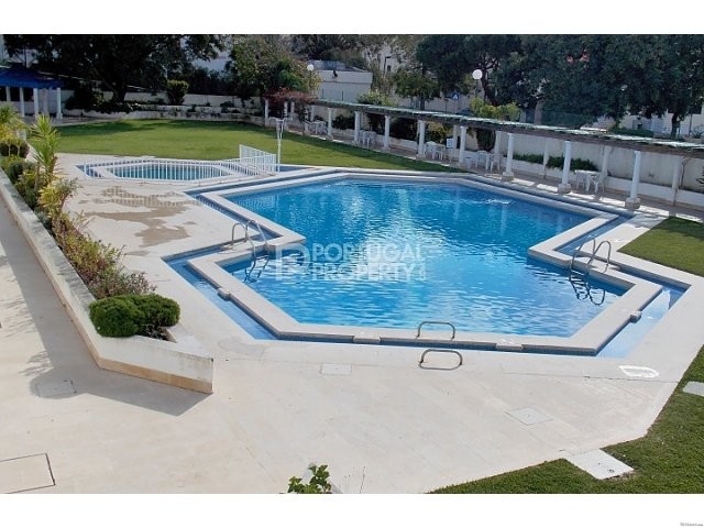 1 Bedroom Apartment close to the Marina