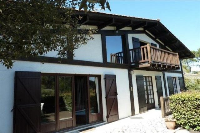 5 bedroom Villa For Sale: 33950 LEGE.. - 2