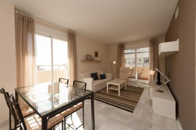 2 Bed Apartment for sale in Benalmadena..