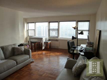 2 bedroom Apartment For Sale: 3131..