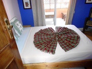 2 Beds Apartment - Bath - lounge - 86..