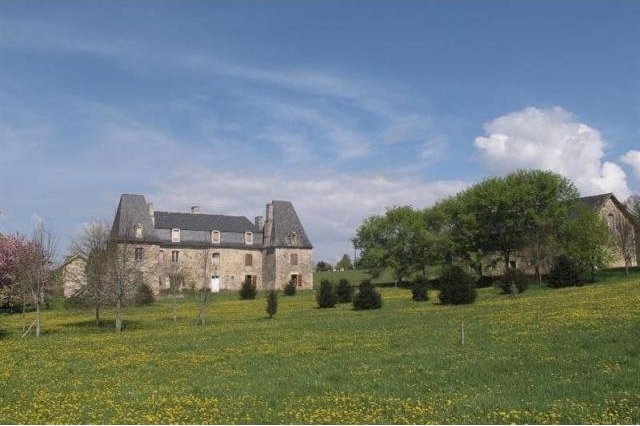 Castle For Sale: 19 CORRÈZE - 2
