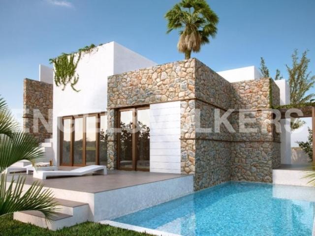 New build villas at excellent price