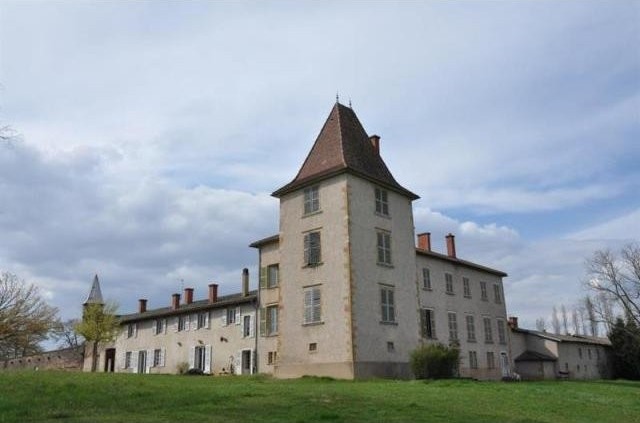 14 bedroom Castle For Sale: 69400.. - 2