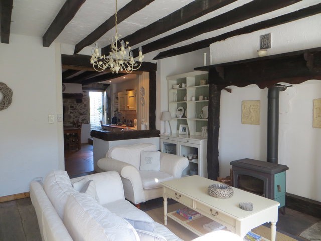 Beautifully-Renovated 3-Bedroom.. - 2